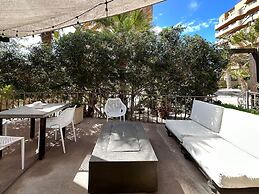 Stunning Villa at Sandy Beach With Beach