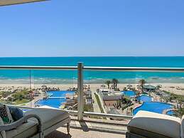 Oceanfront Gem With Pools Private Beach