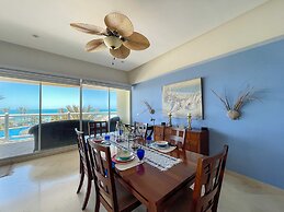 Beachfront Condo With Pools Beach Access