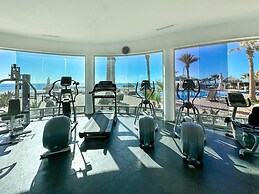 Oceanfront Condo With Astonishing View Private
