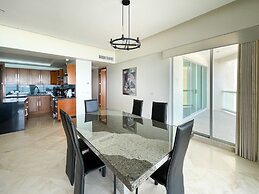 Oceanfront Condo With Astonishing View Private