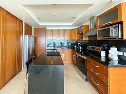 Oceanfront Condo With Astonishing View Private