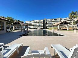 Peaceful Condo With Ocean View