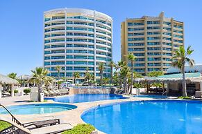 Oceanfront Condo With Astonishing View