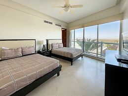 Oceanfront Condo With Astonishing View