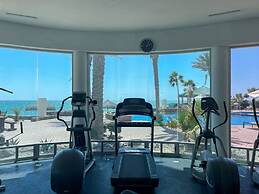 Oceanfront Condo With Astonishing View