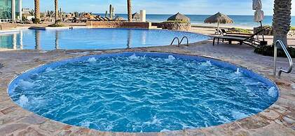 Oceanfront Condo With Astonishing View