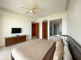 Oceanfront Condo With Astonishing View