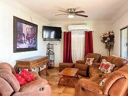 Homely Mexican Accent Apartment 2