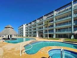 Unwind in a Modern Condo With Stunning View