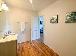 Spacious 3BR House Near Iconic Sandy Beach
