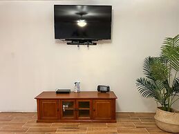 Spacious 3BR House Near Iconic Sandy Beach
