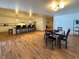 Spacious 3BR House Near Iconic Sandy Beach