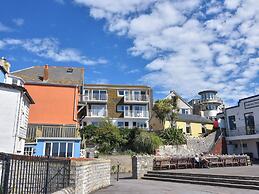 3 Bay View Court