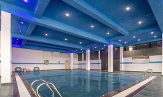 Treebo The Rove With Swimming Pool