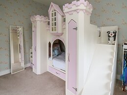 Glamorgan House