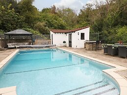 Glamorgan House
