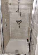 Birmingham - Apartment - Sleeps 3 - Great Location