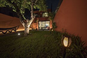 Casa Tonal