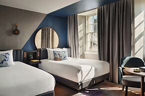 W Edinburgh