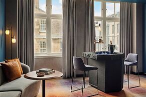 W Edinburgh