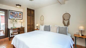 Centro 2BR Home with Rooftop Terrace