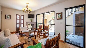 Centro 2BR Home with Rooftop Terrace