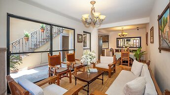 Centro 2BR Home with Rooftop Terrace