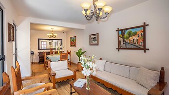 Centro 2BR Home with Rooftop Terrace