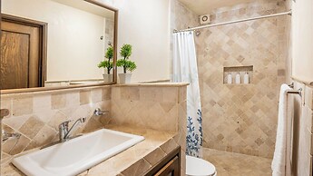 Centro 2BR Home with Rooftop Terrace