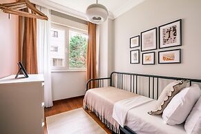 Spacious Flat 3 min to Coast and Bagdat Avenue