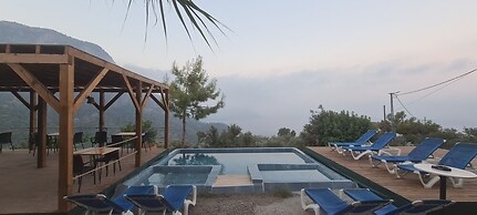 Goat Bungalow and Camping