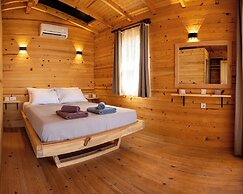 Goat Bungalow and Camping