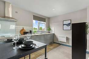 Stunning Very Large Studio in Coventry