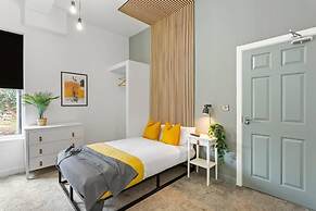 En-suite Room With Separate Kitchen in Nottingham