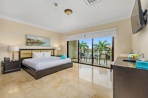 Palm Aruba Condos