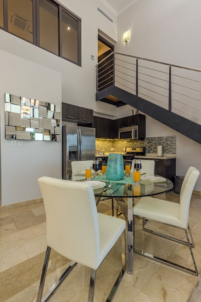 Palm Aruba Condos
