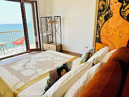 BluMare ArtHouse