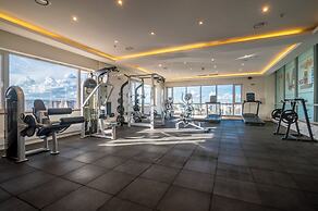 Capital Emerald Line 1 bed  by YourHost