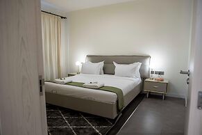 Capital Emerald Line 1 bed  by YourHost