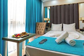 BLACK PALACE HOTEL