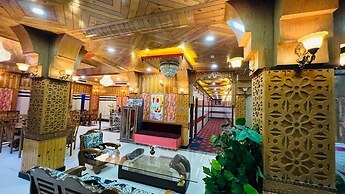 Hotel shimla hills international