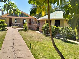 Bimoss Beach Resort & Campsite