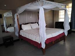 Bimoss Beach Resort & Campsite