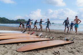 Lamangata Luxury Surf Resort