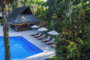 Lamangata Luxury Surf Resort