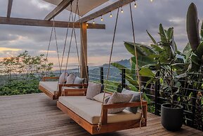 Lamangata Luxury Surf Resort
