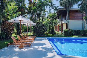 Lamangata Luxury Surf Resort