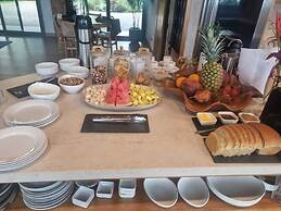 Lamangata Luxury Surf Resort