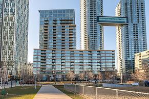Toronto. 21 Iceboat Ter 48 Floor